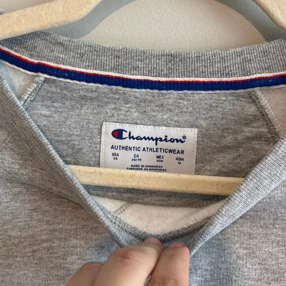 NWOT Champion Crewneck Sweatshirt In Gray Size XS - Picture 2 of 4